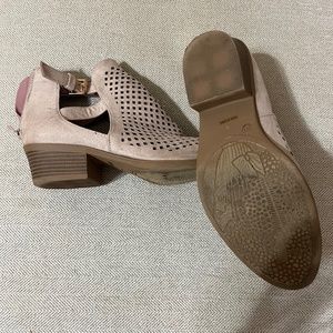 Size 10 Pink Shoe Boot